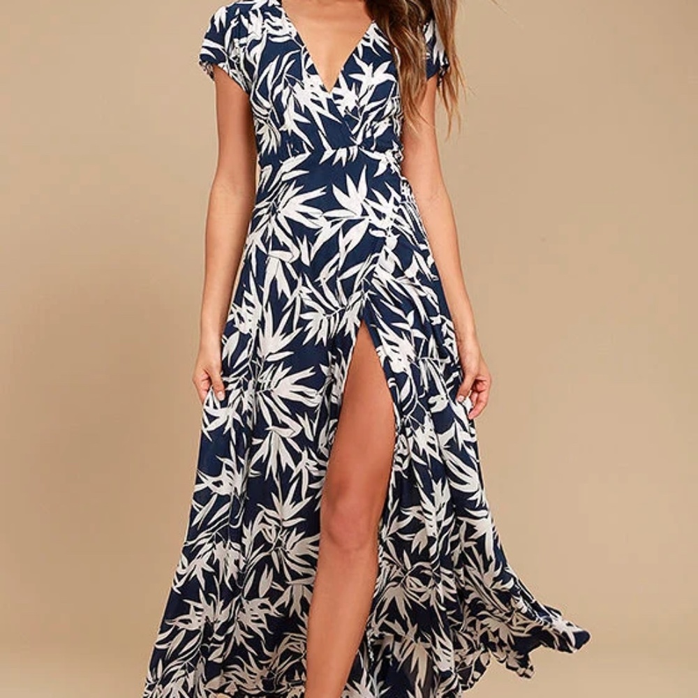 Amuse Society brand navy and white wrap maxi dress size M NWT